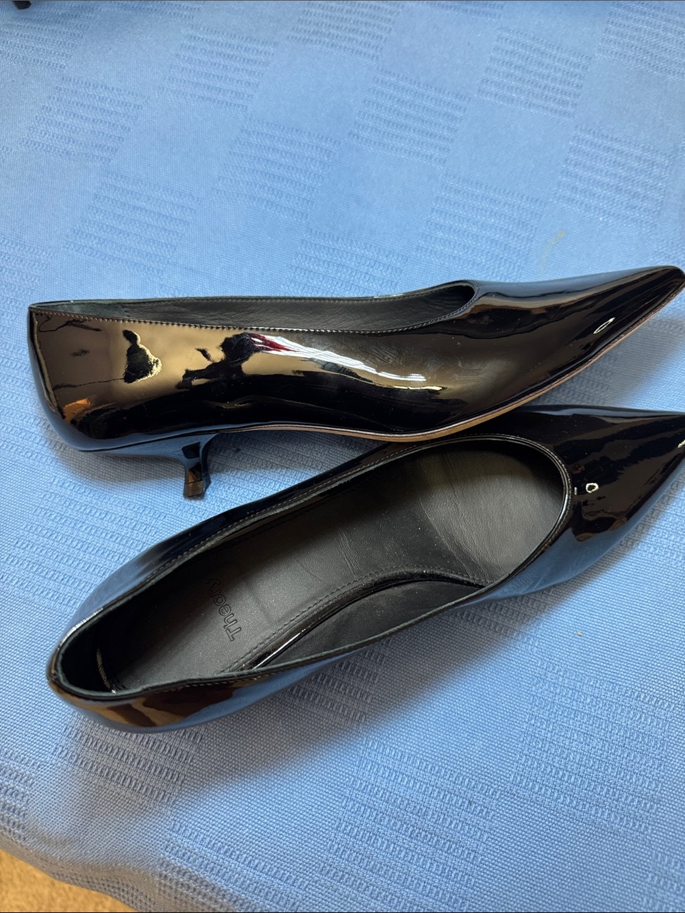 Theory Black Patent Leather Pointed Toe Flats Size 39 / US 8.5 Made in Italy